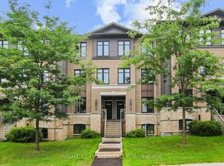 1120 Klondike Rd #B, Ottawa, ON K2K 0H2