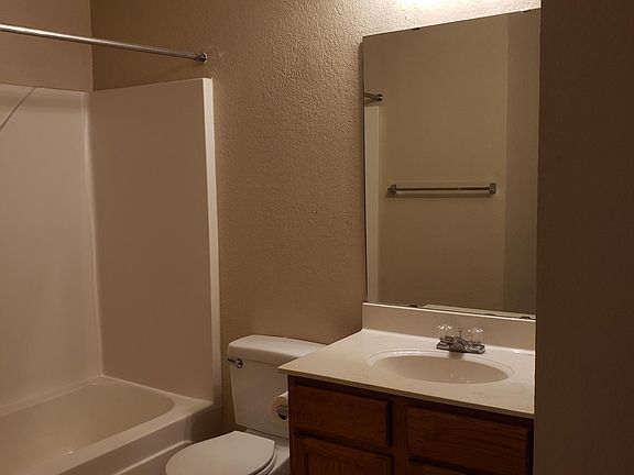 5th image of 211 Vela Way