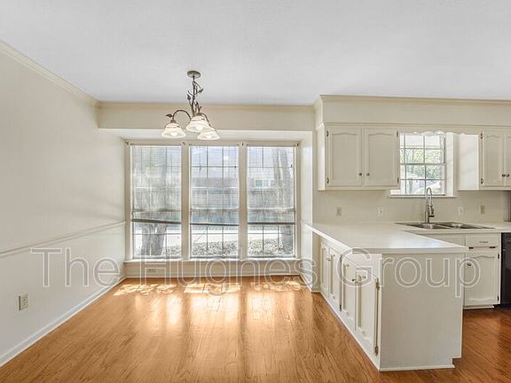 5th image of 11925 Oak Haven Ave