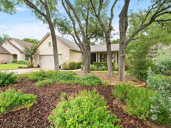 3rd image of 103 Ruellia Dr