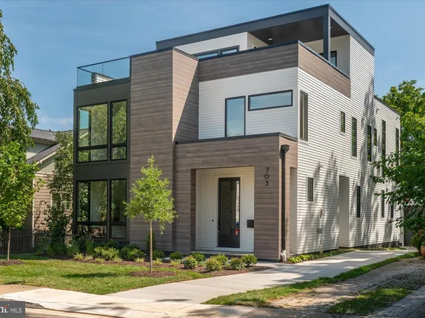 703 N Jackson St, Arlington, VA 22201