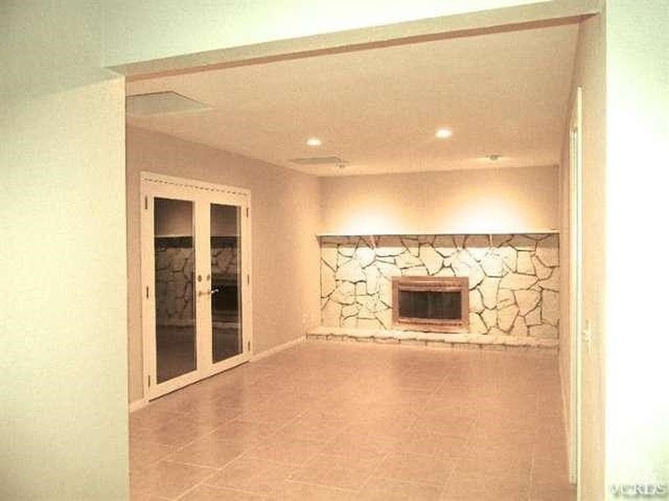 2nd image of 2000 Beaufort Dr