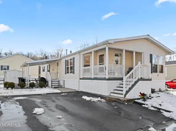 71 Village Road, Morganville, NJ 07751