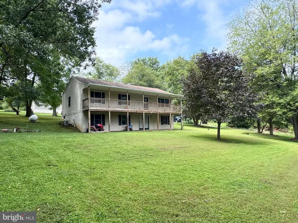303 Valley View Rd, Delta, PA 17314