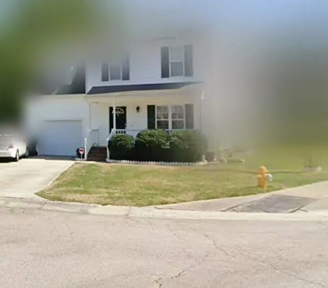 3 bed, 2.5 bath, 1754 sqft, $2,000 — Photo 2