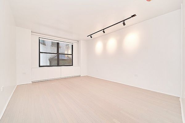 1st image of 237 Madison Ave #508