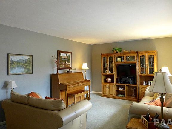 2nd image of 1609 N Knollwood Ct