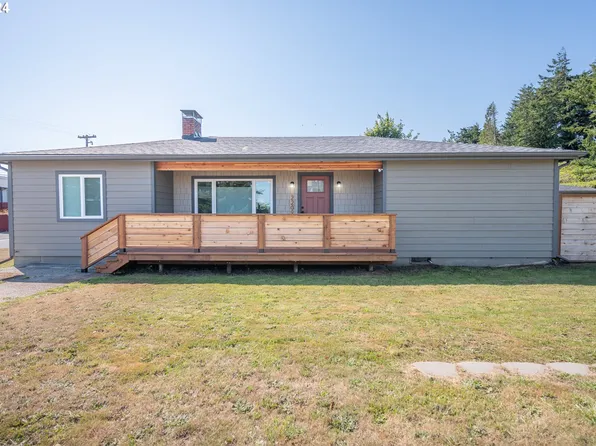 2209 Virginia Ave, North Bend, OR 97459