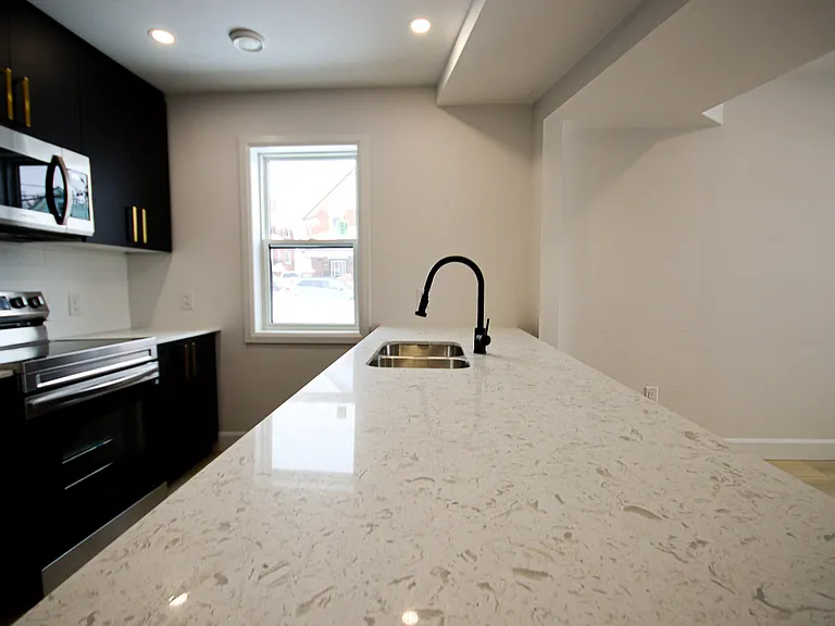 269 Madison Ave S #5 — Photo 25