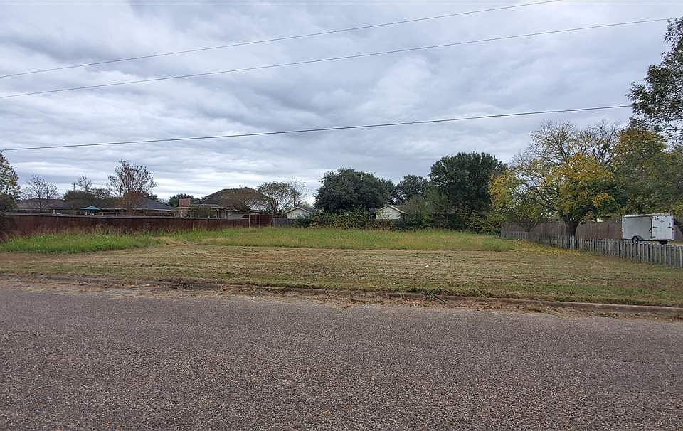 2nd image of Park Ln