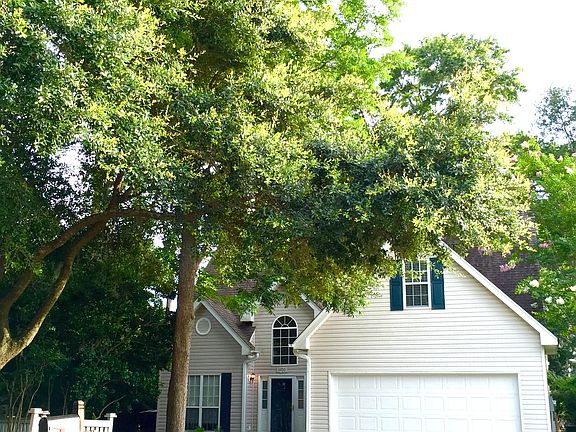 5th image of 1400 Center Lake Dr