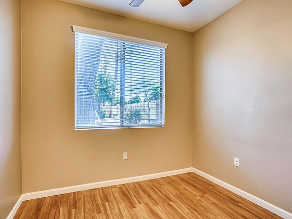 4th image of 4848 N 36th St Unit 121