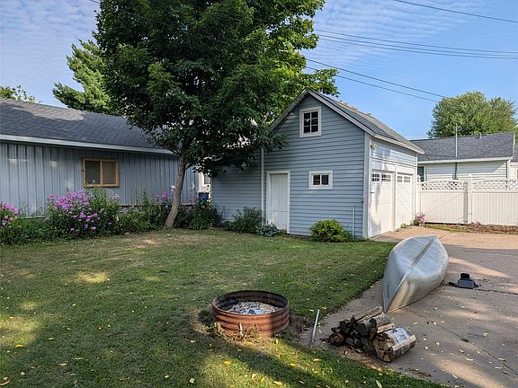 3rd image of 26 N Wilson Avenue
