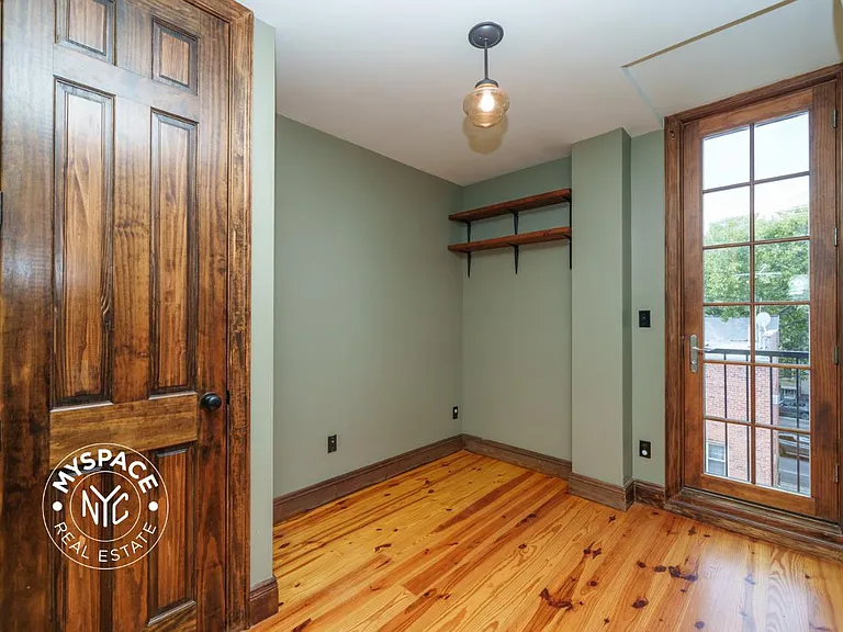 45 Newell St #2B — Photo 8