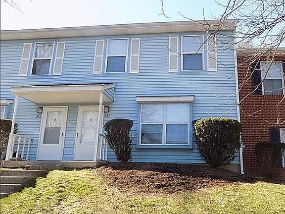2nd image of 243 Pheasant Run Dr NW