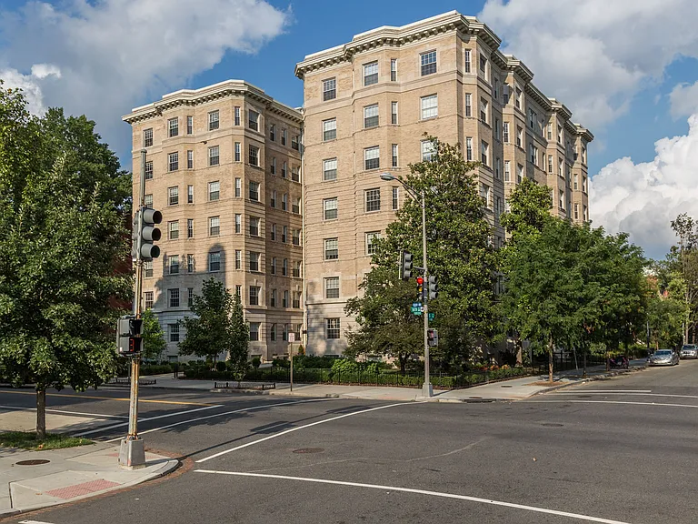1801 16th St NW #203 — Photo 1