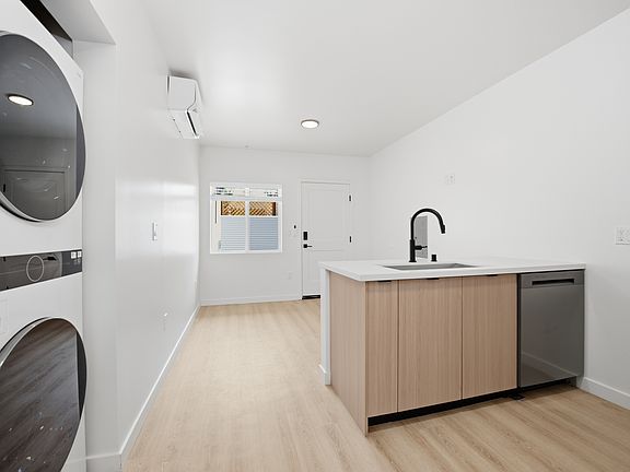 4th image of 3714 Nile St #102