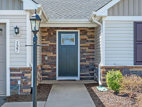 2nd image of 127 Park Dr