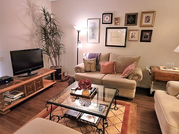 2nd image of 1193 Tiffany Cir S