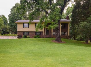 1011 Hillcrest Rd, Hixson, TN 37343