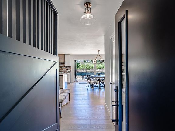 4th image of 1040 Petra Drive