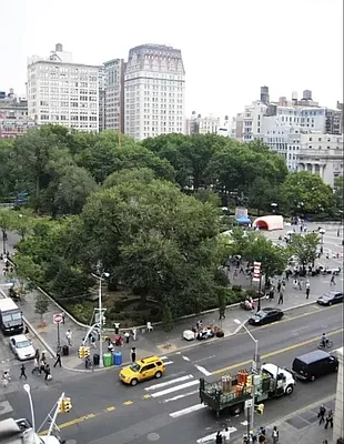 Rented by River2River Realty | media 21