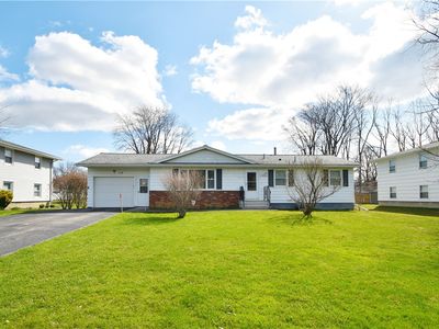 112 Ridgelea Ct, Rochester, NY, 14615