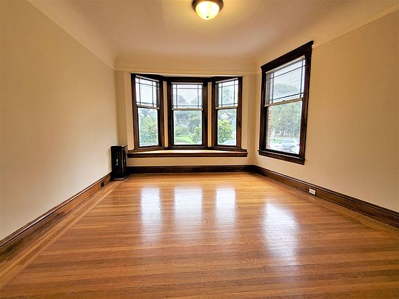 4th image of 45 Lincoln Way #5