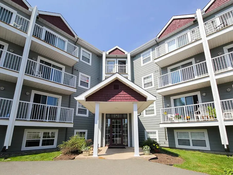 360 Acadie Ave — Photo 11