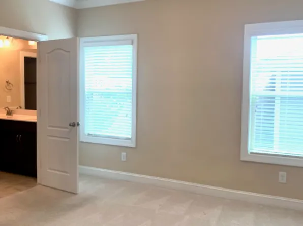 1205 Capstone Dr, Durham, NC 27713