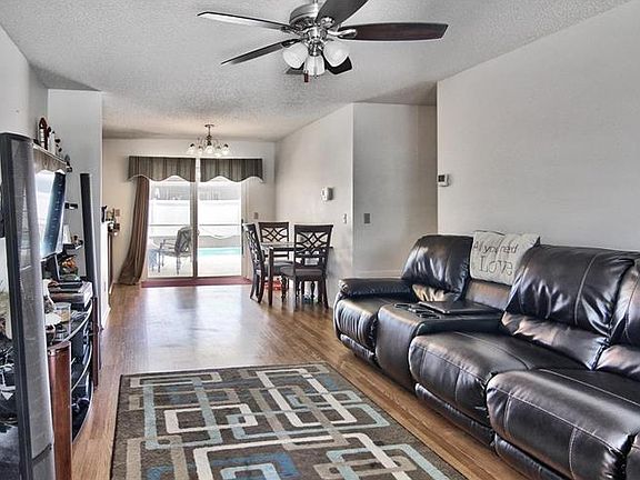 4th image of 8153 Cottonwoode Dr