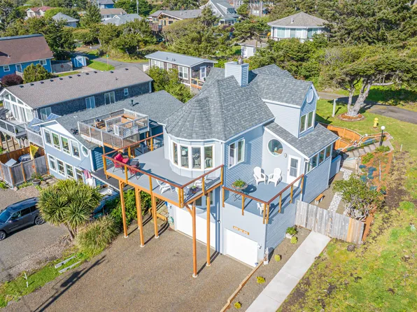 5155 NW Lee Ave, Lincoln City, OR 97367