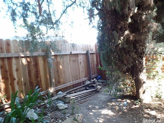 5th image of 107 Sconce Way