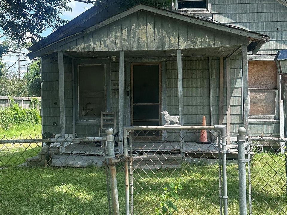 1st image of 3615 Crandon St