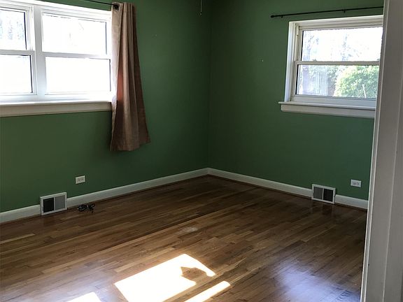 For showings email tina@urbandurham.com