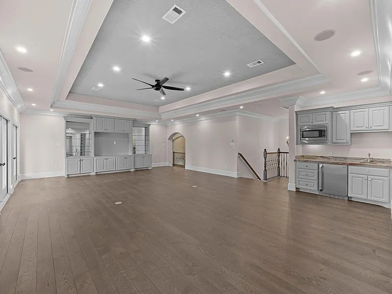 2102 Countryshire Ln — Photo 27