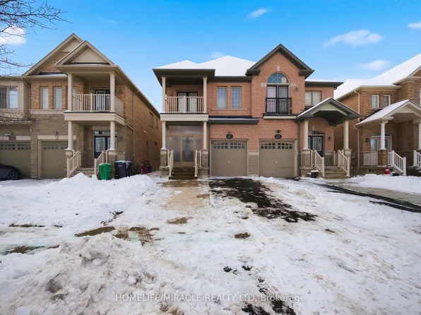 26 Goldsboro Rd, Brampton, ON L6P 3P1