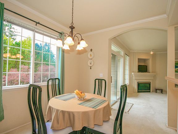 4th image of 25235 SE Klahanie Blvd APT D202