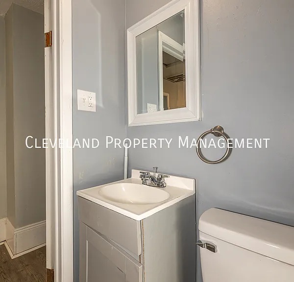 2193 W 104th St #2193 W 104TH ST UP U — Photo 14