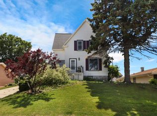 1701 Drexel Blvd, South Milwaukee, WI 53172