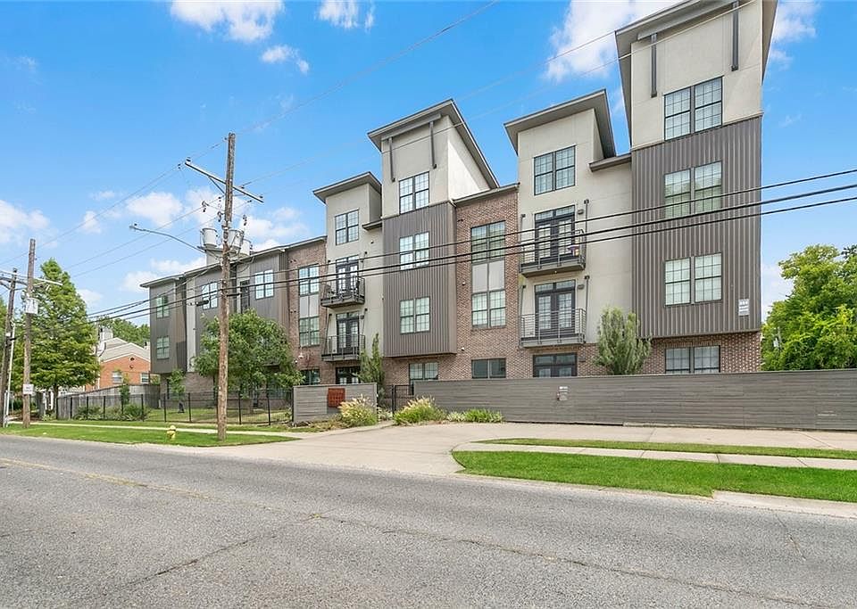 1st image of 255 E Boyd Dr #312
