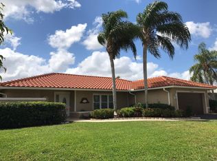 10322 Camelback Ln, Boca Raton, FL 33498