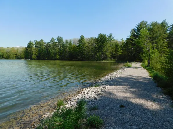 204 S Silver Pl, Indian River, MI 49749