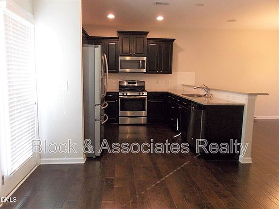 4th image of 509 N Tunstall Ave