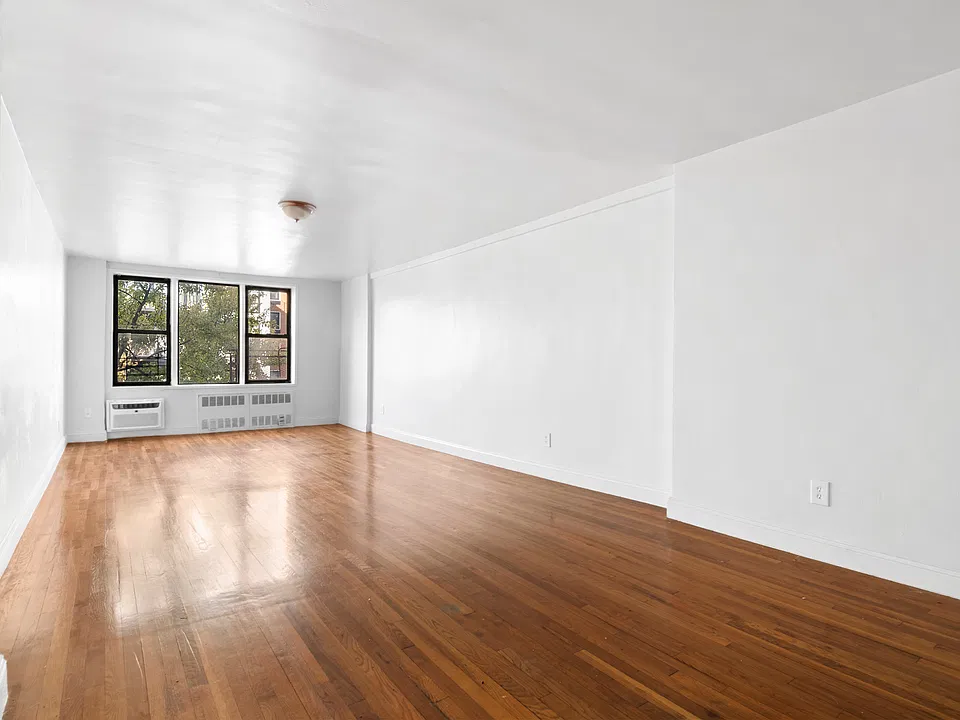 330 Lenox Rd #5B