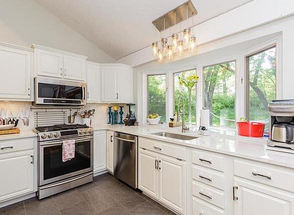 2nd image of 15262 Golden Rain Dr