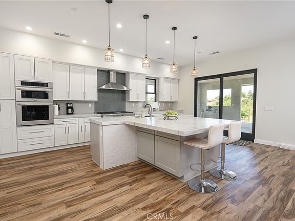 4th image of 40088 Walcott Ln