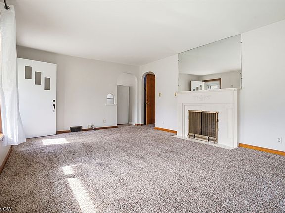 4th image of 2953 Gibbs Ave NE