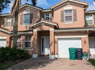 Century Gardens At Tamiam, Miami, FL 33196