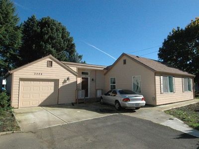 3204 SE 85th Ave, Portland, OR, 97266